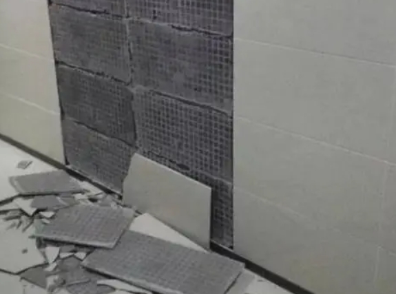 海伦瓷砖空鼓维修公司分享下海伦墙砖松动维修的知识